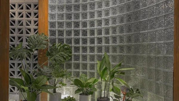 Gạch kính uốn cong có những ưu điểm