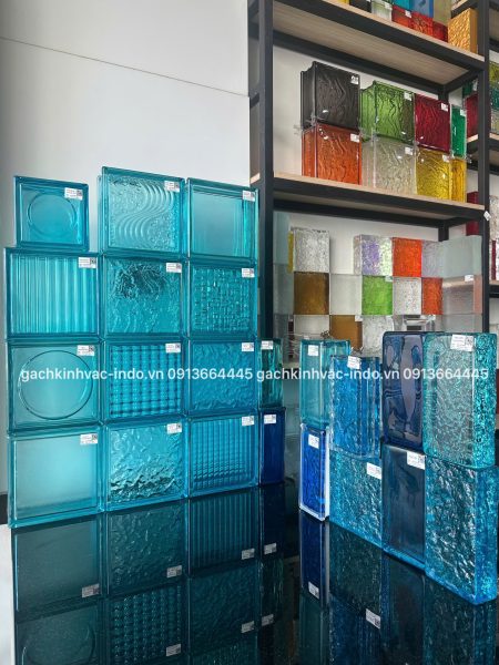 Ảnh gạch kính vac-indo màu xanh dương 